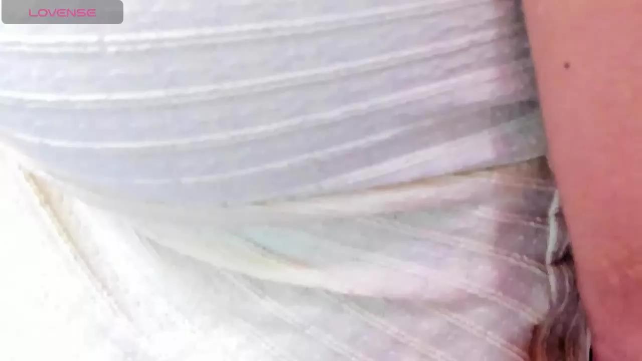 ChloeSmith on Streamray 