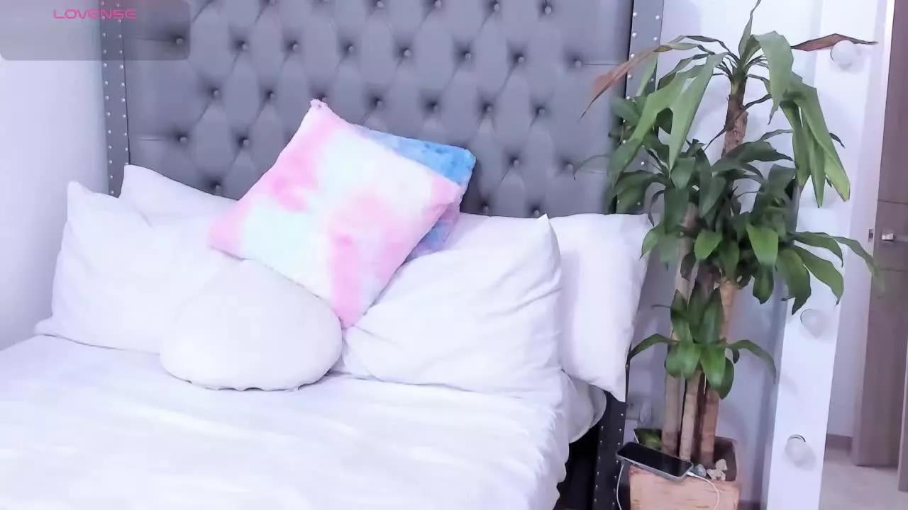 ChloeSmith on Streamray 
