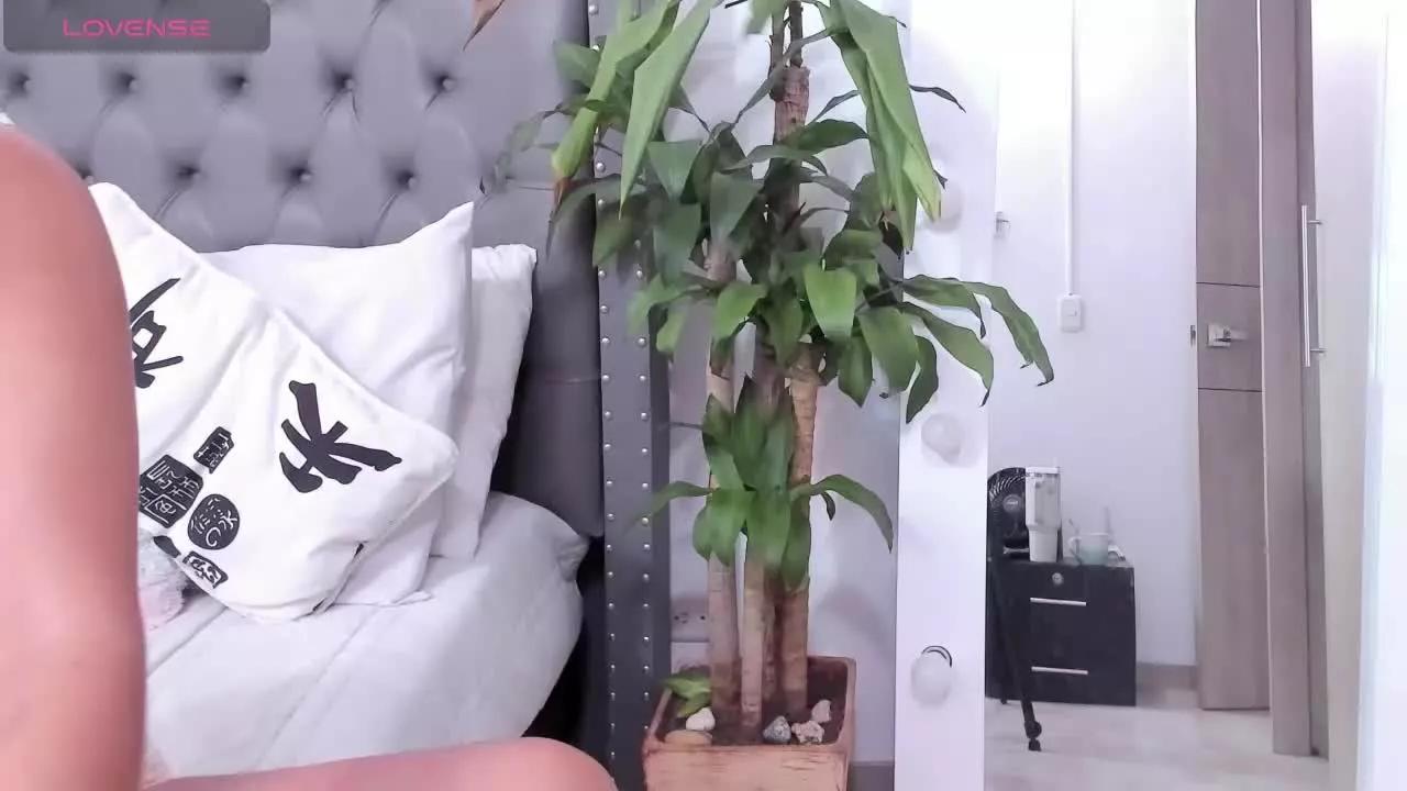 ChloeSmith on Streamray 